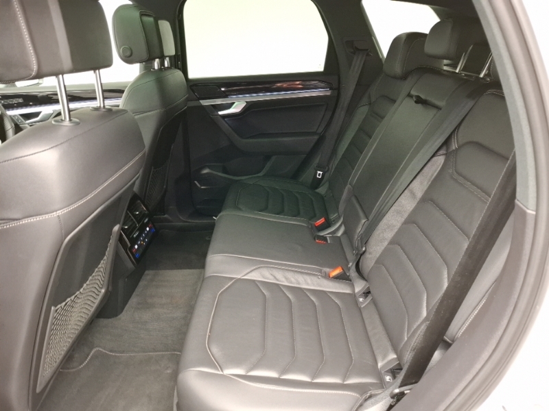 Volkswagen Touareg 3.0 V6 Tdi 4Motion Black Edition Tip CF72YDA White #6