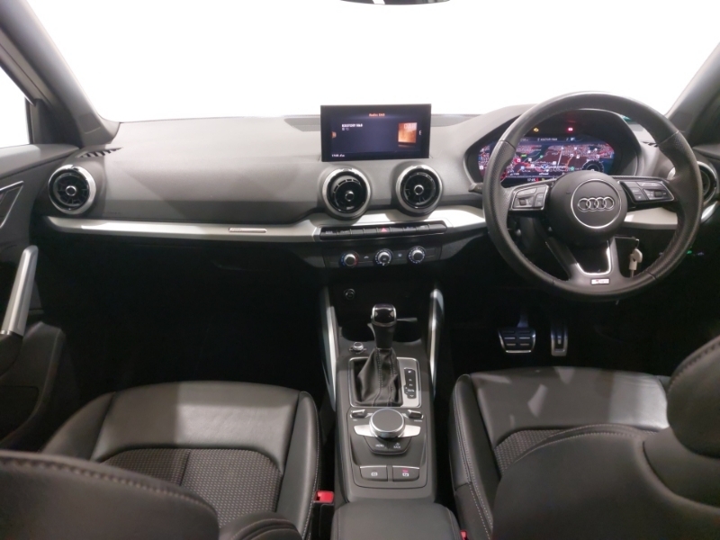 Audi Q2 35 Tfsi S Line S Tronic ML22GGZ White #3