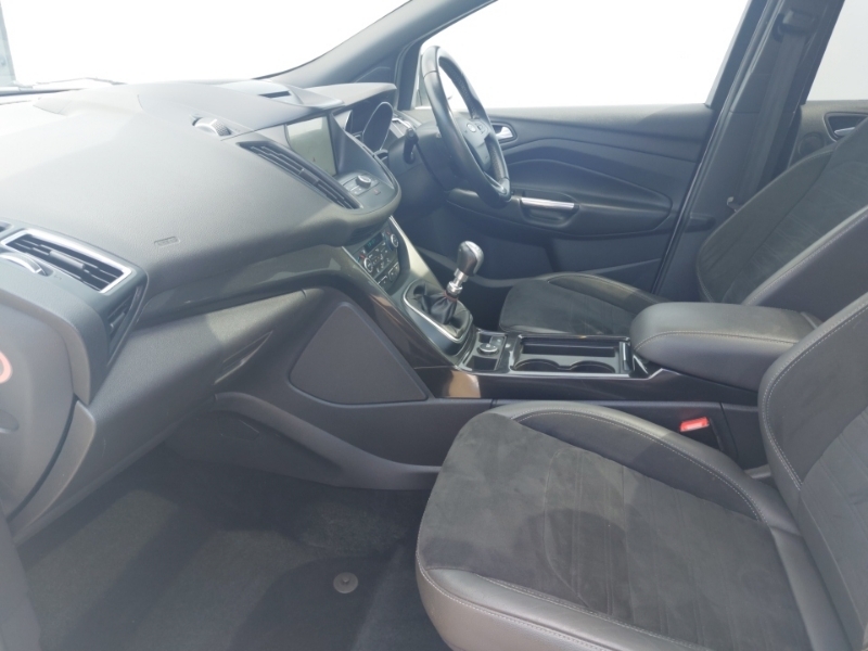 Ford Kuga 2.0 Tdci 180 St-line ET66OLU White #5