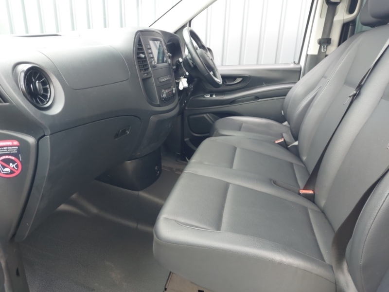 Mercedes-Benz Vito 114 Cdi Pro 9-Seater 9G-tronic KN24XXE White #5