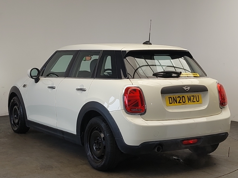 Mini Hatch 1.5 One Classic II Comfortnav Pack DN20MZU White #2