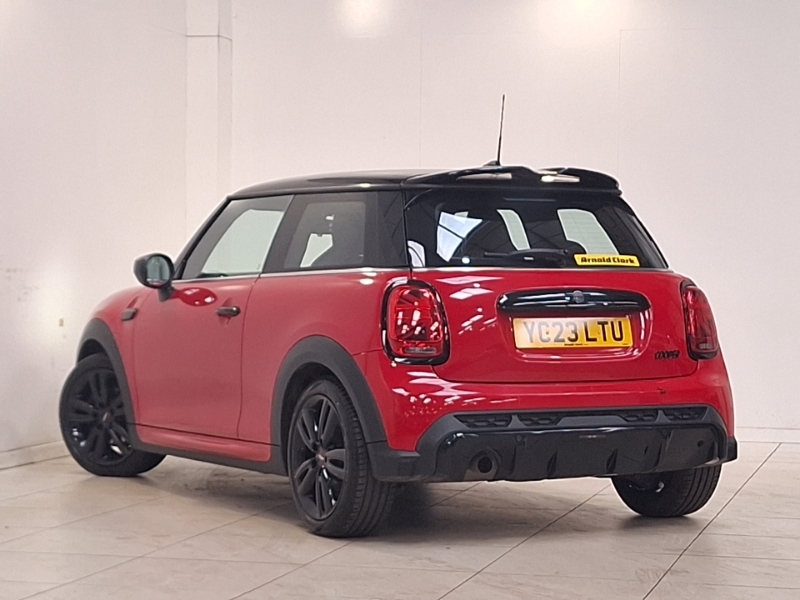 Mini Hatch 1.5 Cooper Sport Premium YC23LTU Red #2