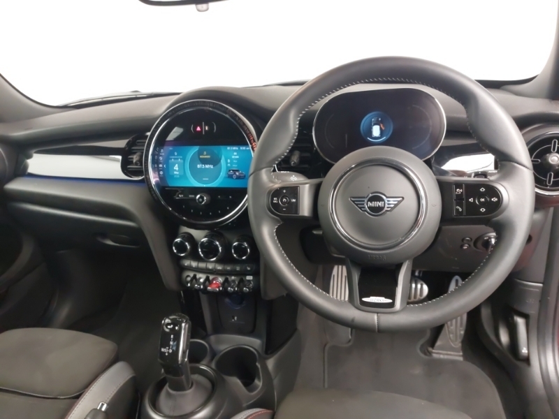 Mini Hatch 1.5 Cooper Sport SB23VLV Red #5