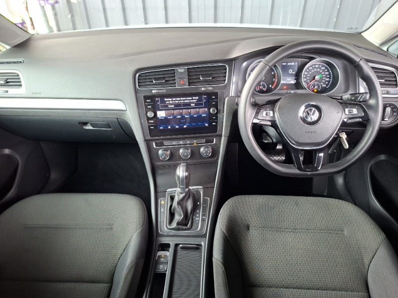 Volkswagen Golf 1.5 Tsi Evo Se Nav Dsg LX68RZU Silver #3