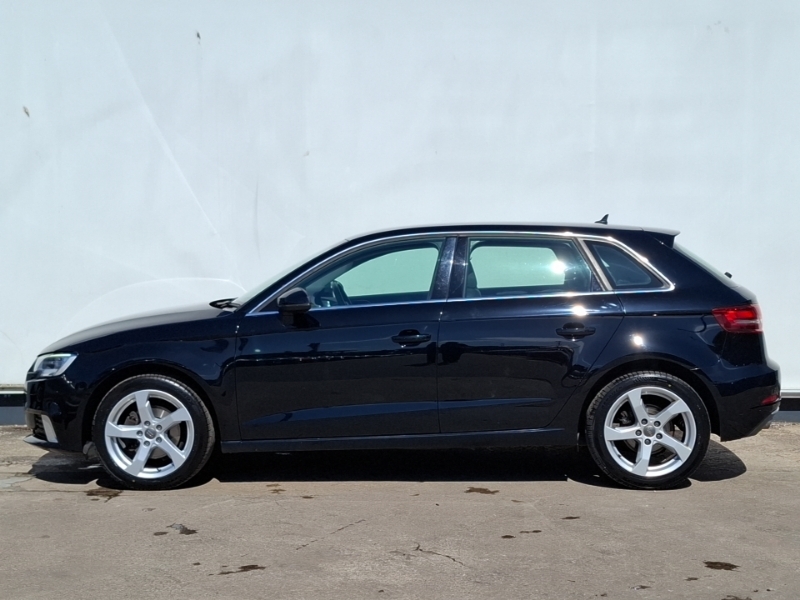 Audi A3 30 Tfsi 116 Sport Black #4