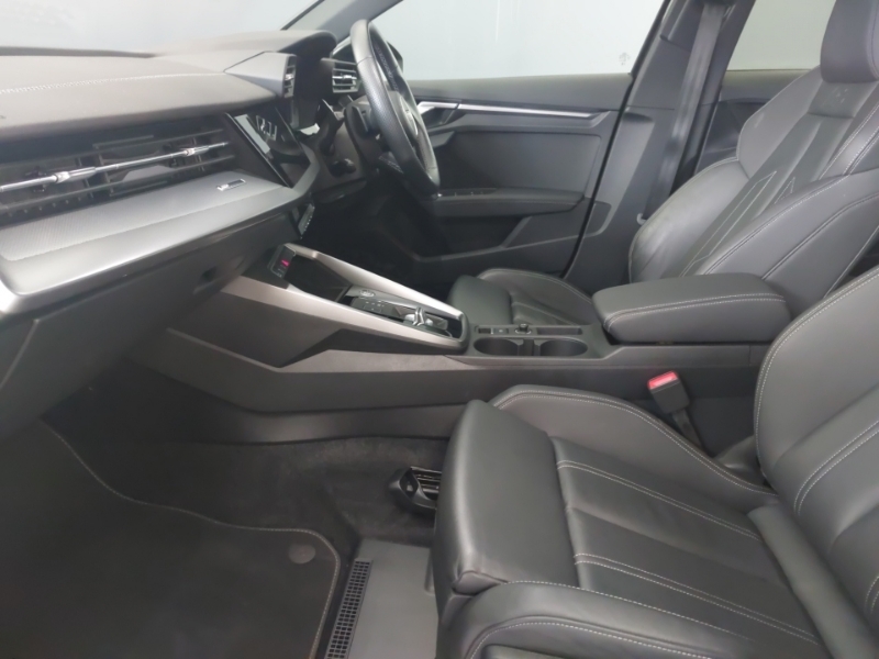 Audi A3 35 Tfsi S Line S Tronic KP23FUY Black #5