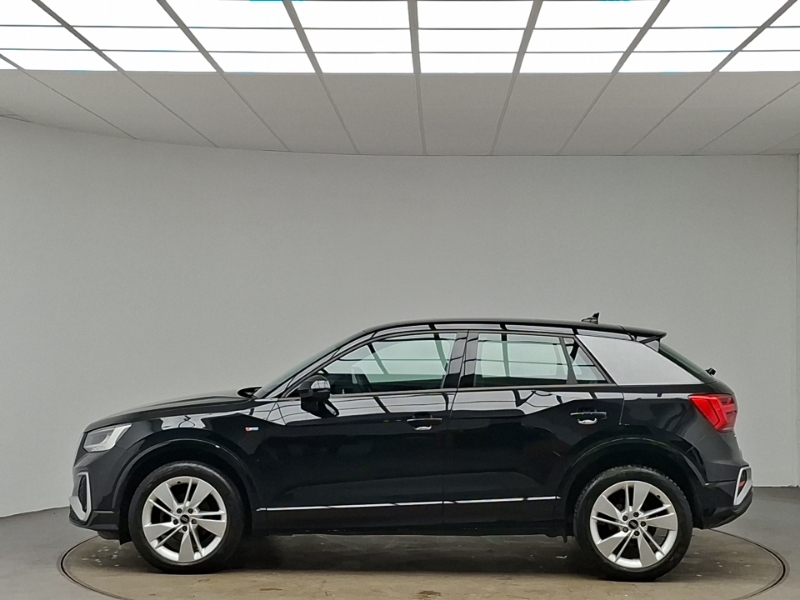 Audi Q2 35 Tfsi S Line S Tronic NJ23HNB Black #4