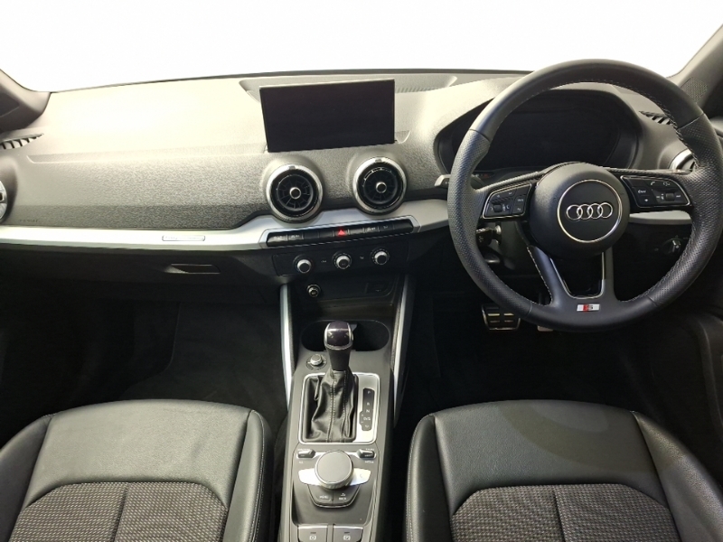 Audi Q2 35 Tfsi S Line S Tronic NJ23HNB Black #3