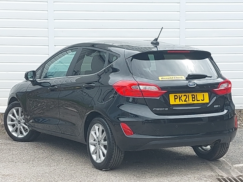Ford Fiesta 1.0 Ecoboost Hybrid Mhev 125 Titanium PK21BLJ Black #2