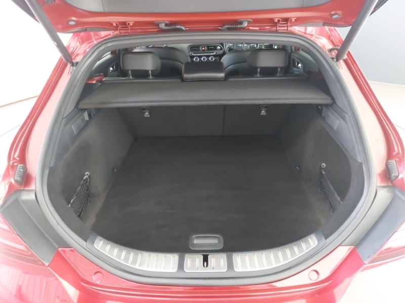 Genesis G70 2L Sport Red #18