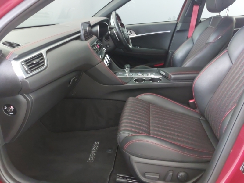 Genesis G70 2L Sport Red #5