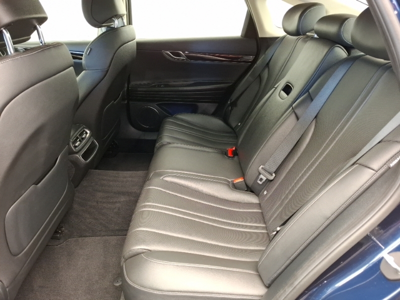 Genesis G80 2.2D Premium Line Black #6