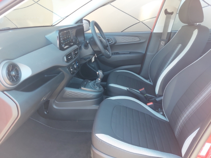 Hyundai I10 1.0 63 Advance Nav SH26KWJ Red #5