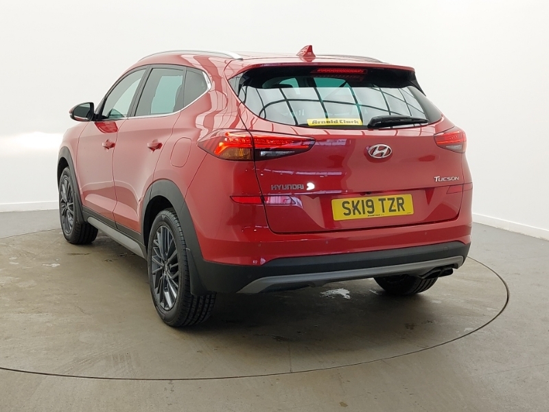 Hyundai Tucson 1.6 Crdi Premium 2Wd SK19TZR Red #2