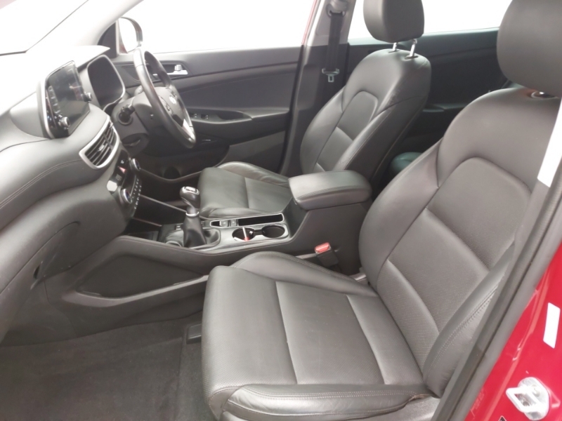 Hyundai Tucson 1.6 Crdi Premium 2Wd SK19TZR Red #5