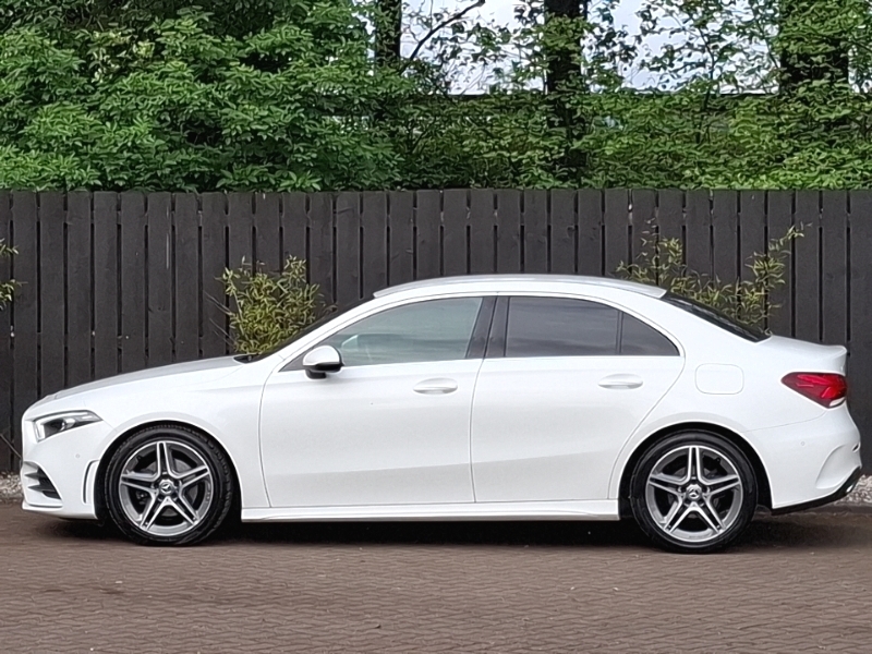 Mercedes-Benz A Class A180d Amg Line Executive WD69UGC White #4