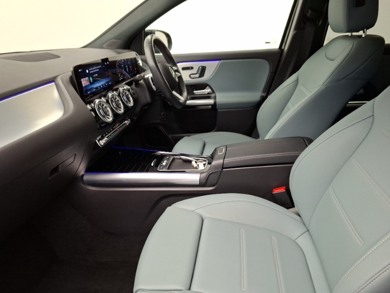 Mercedes-Benz GLA Class Gla 200 Amg Line Premium YK25BRF Black #5