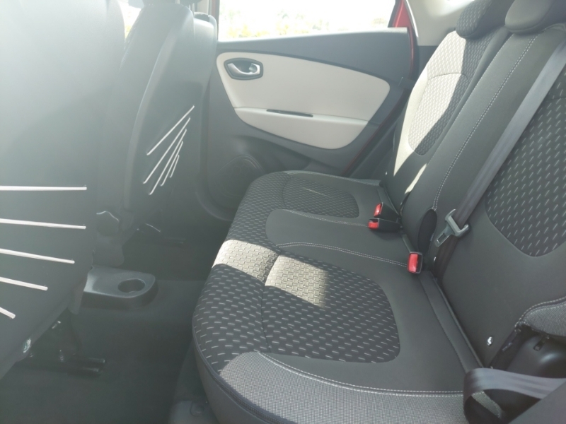 Renault Captur 1.5 Dci 90 Dynamique Nav SD18LZP Red #6