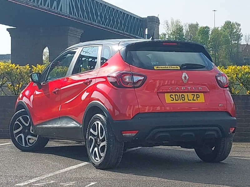 Renault Captur 1.5 Dci 90 Dynamique Nav SD18LZP Red #2