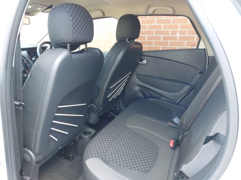 Renault Captur 1.5 Dci 90 Dynamique S Nav Edc PX18SKO White #6