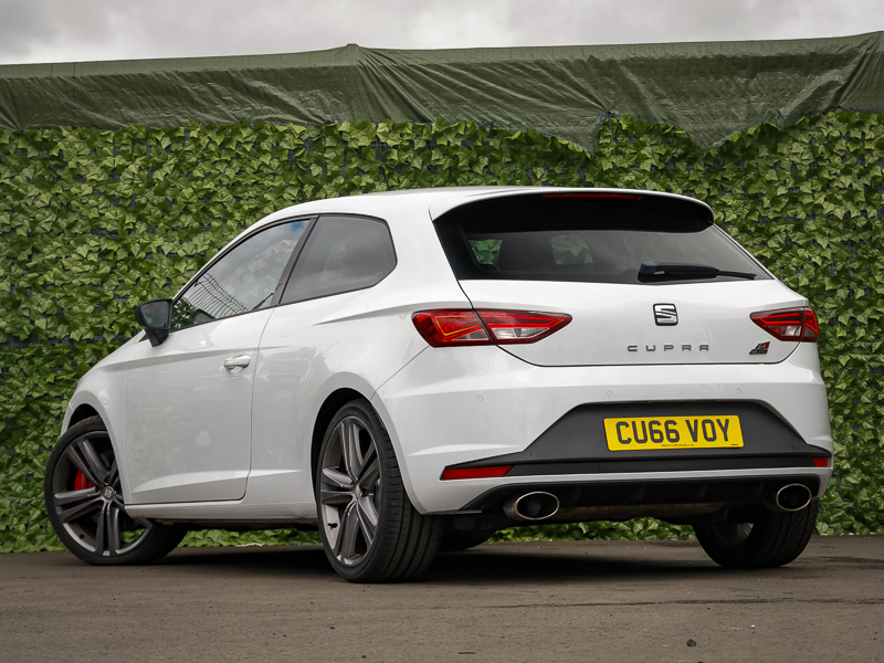 Seat Leon 2.0 Tsi Cupra 290 CU66VOY White #2