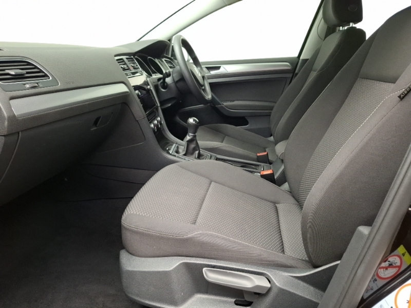 Volkswagen Golf 1.6 Tdi S GF70KGA Black #5
