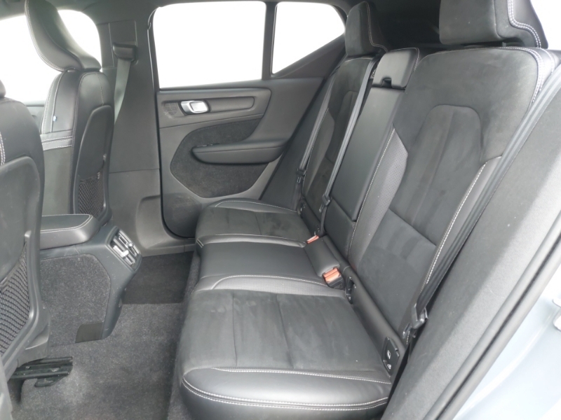 Volvo XC40 1.5 T3 163 R Design Geartronic SM69HHU Grey #6