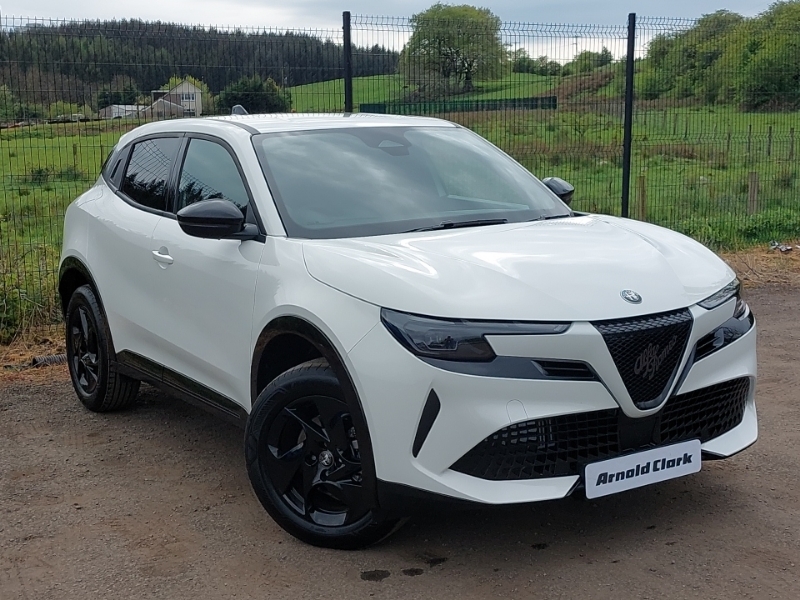 Alfa Romeo Junior 1.2 Turbo Ibrida White