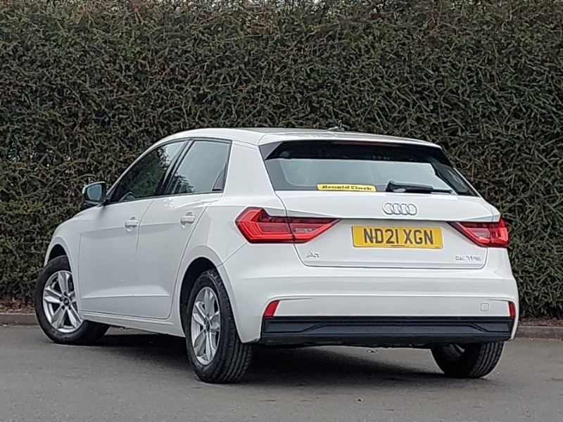 Audi A1 25 Tfsi Technik ND21XGN White #2