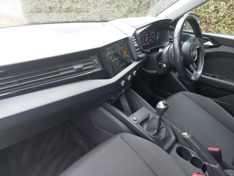 Audi A1 25 Tfsi Technik ND21XGN White #5