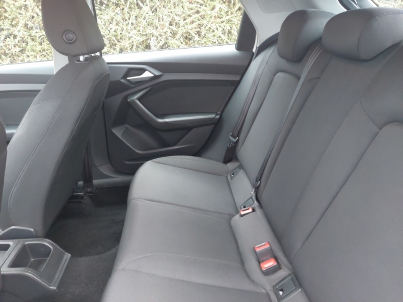 Audi A1 25 Tfsi Technik ND21XGN White #6