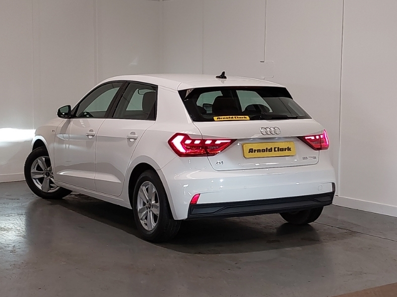 Audi A1 25 Tfsi Technik AV21EWN White #2