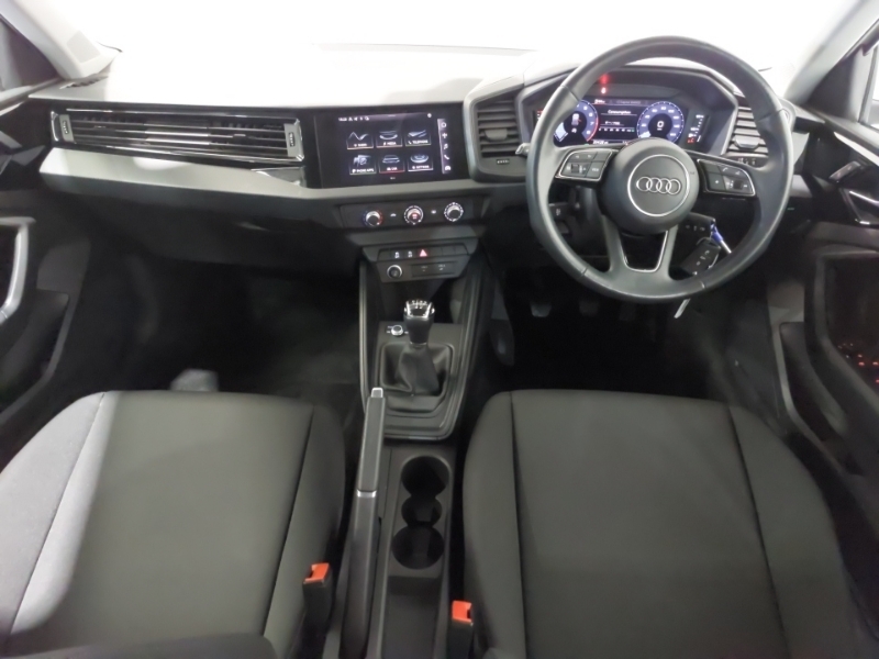 Audi A1 25 Tfsi Technik AV21EWN White #3