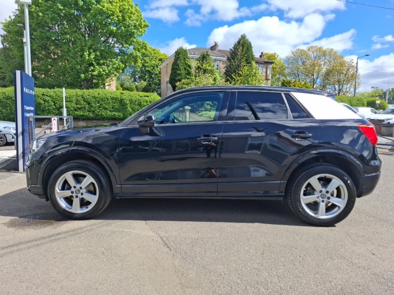 Audi Q2 30 Tdi Sport ST20EMV Black #4