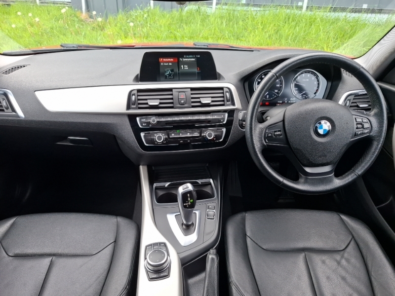 BMW 1 Series 118I 1.5 Se Nav Step PO67WTA Red #3
