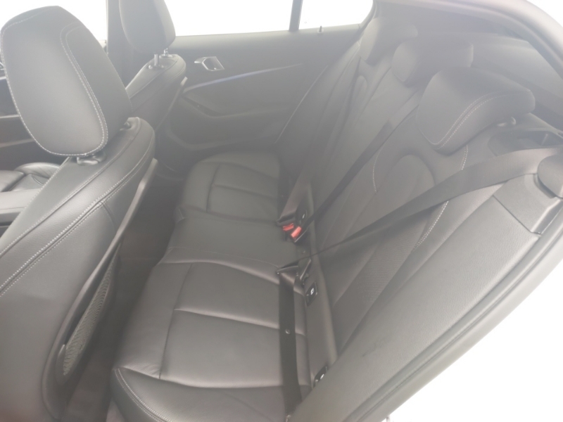 BMW 1 Series 118D M Sport Step YB69VJV White #6