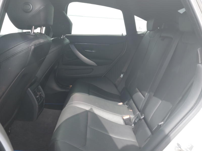 BMW 4 Series 420I M Sport Professional Media White #6