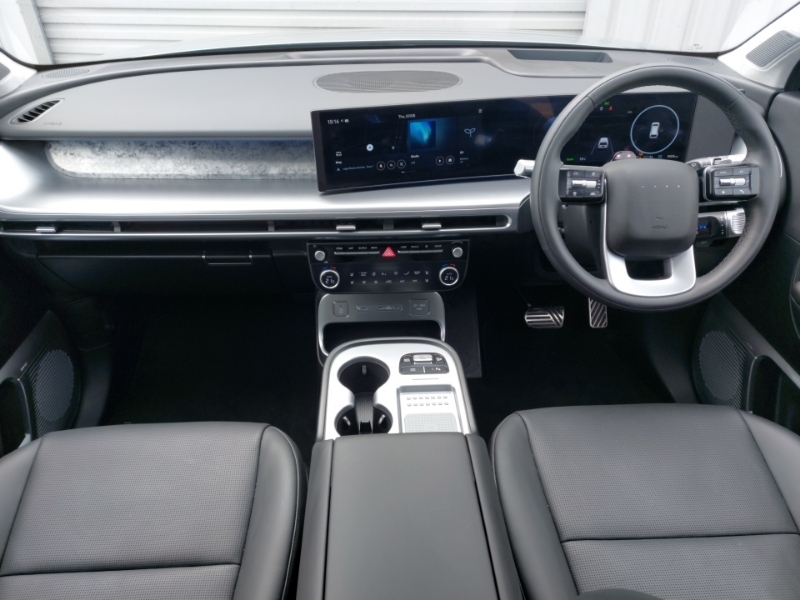 Hyundai Ioniq 84Kwh Ultimate Red #3