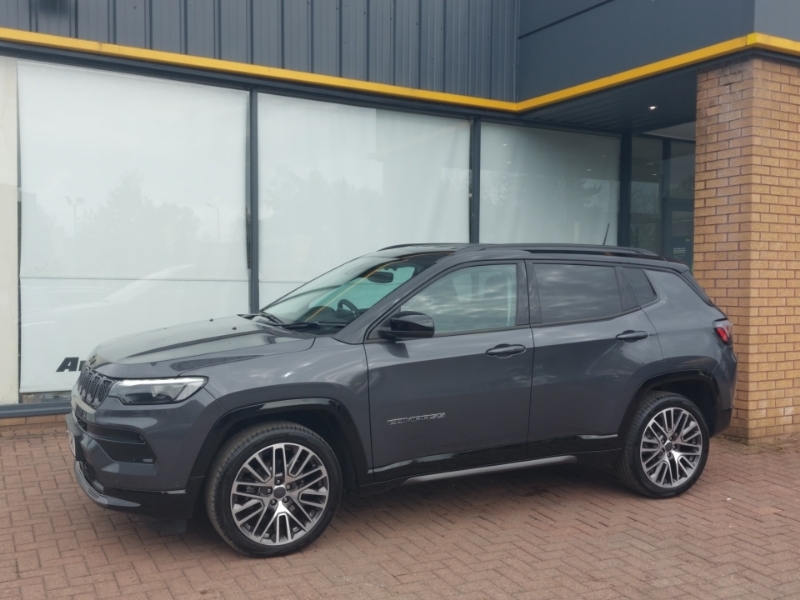 Jeep Compass 1.5 T4 E-torque Hybrid Altitude Dct Black #4