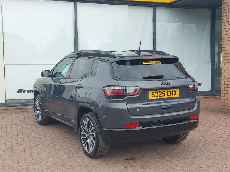 Jeep Compass 1.5 T4 E-torque Hybrid Altitude Dct Black #2