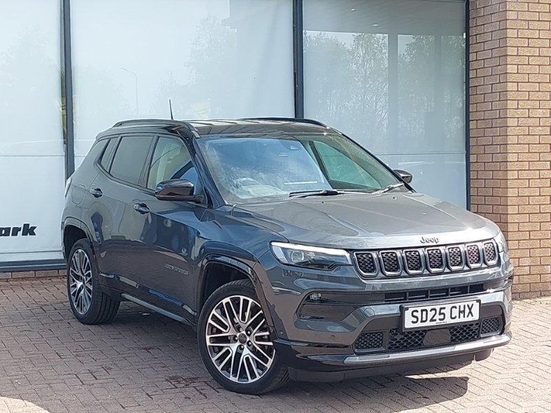 Jeep Compass 1.5 T4 E-torque Hybrid Altitude Dct Black