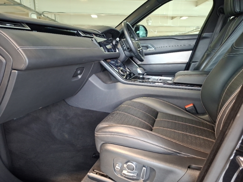 Land Rover Range Rover Velar 2.0 P400e R-dynamic Hse Black #5