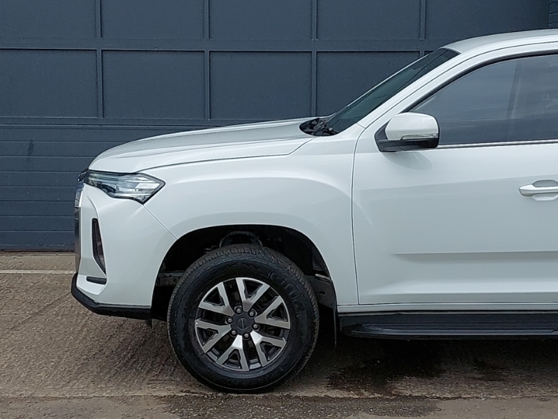 Maxus T90 Pickup White #19