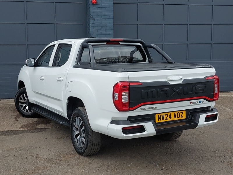 Maxus T90 Pickup White #2
