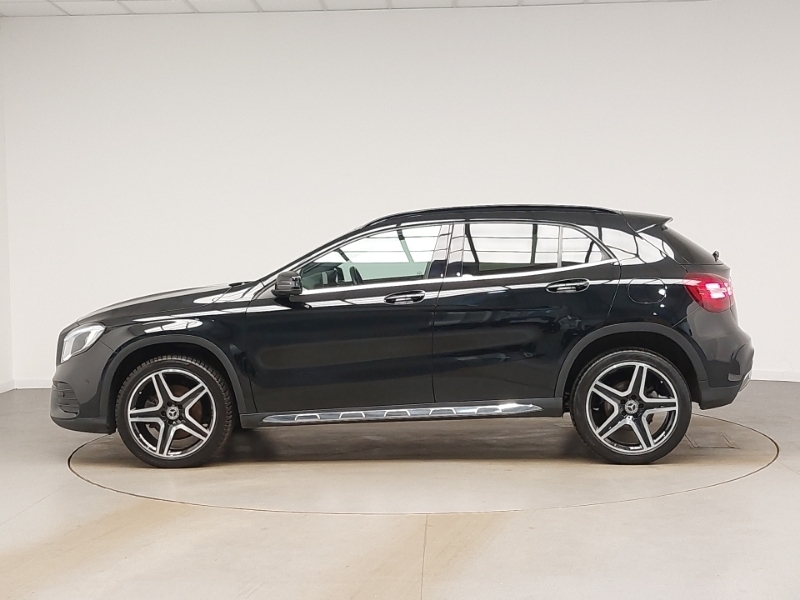 Mercedes-Benz GLA Class Gla 220D 4Matic Amg Line Premium SK68WTJ Black #4