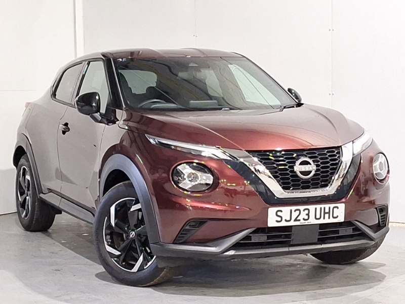 Nissan Juke 1.0 Dig-t 114 N-connecta Red