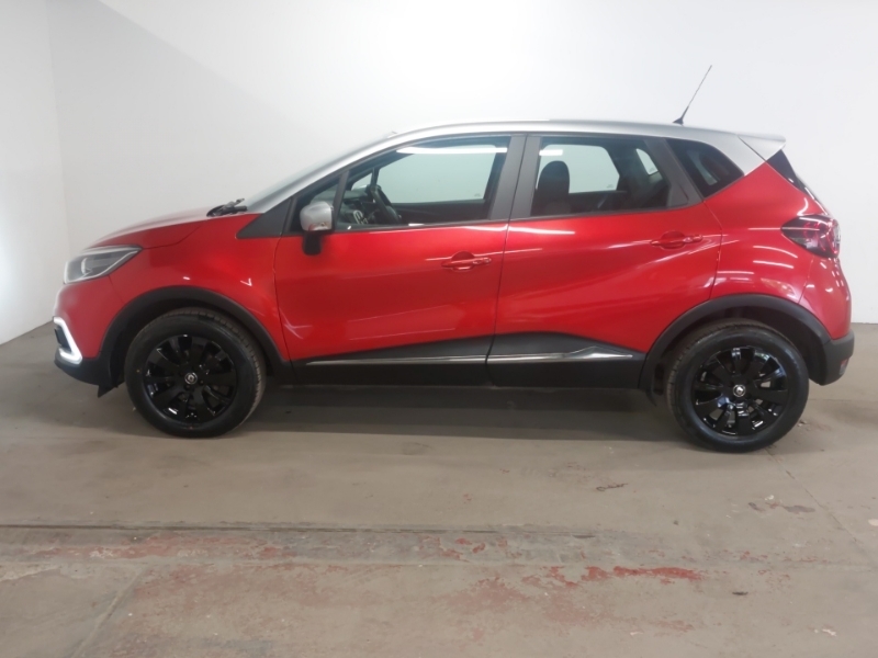 Renault Captur 0.9 Tce 90 Play SD68HNB Red #4