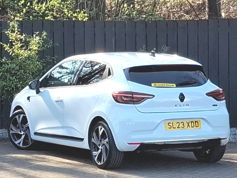 Renault Clio 1.6 E-tech Full Hybrid 145 Engineered SL23XDD White #2