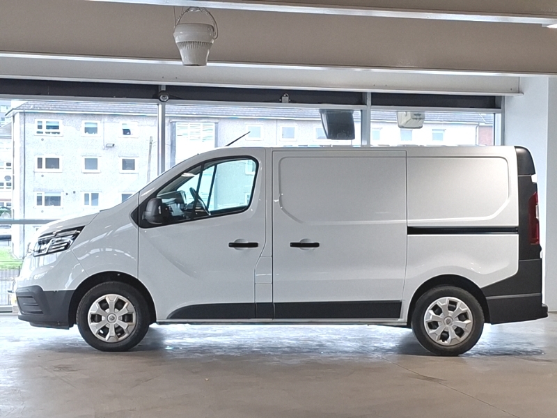 Renault Trafic Sl30 Blue Dci 130 Start Van SH24RYO White #4