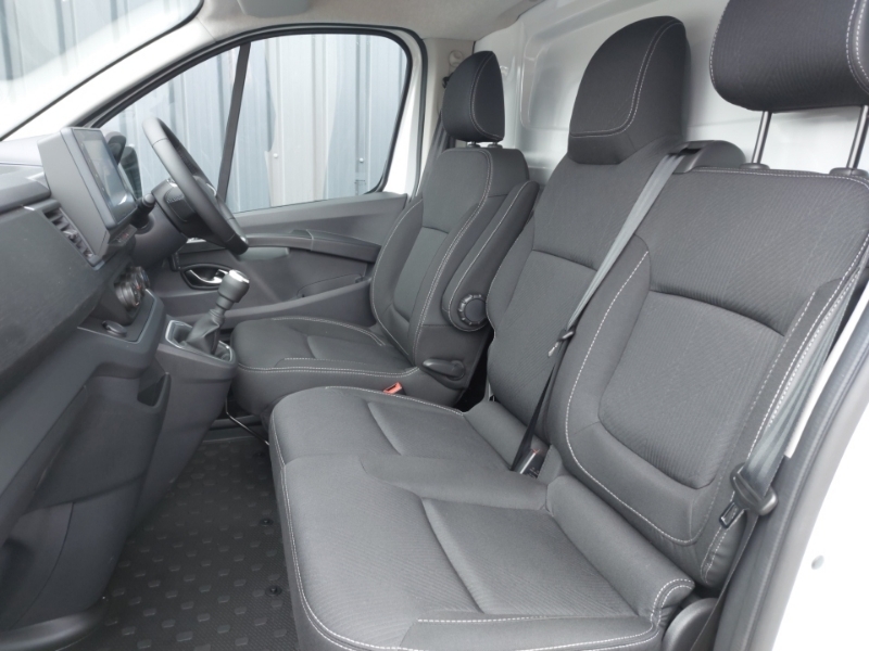 Renault Trafic Sl30 Blue Dci 130 Extra Safety Van SD26LWX White #5